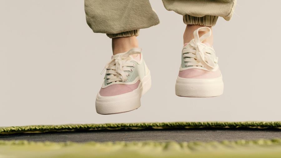 Shoes Barometer april 2025